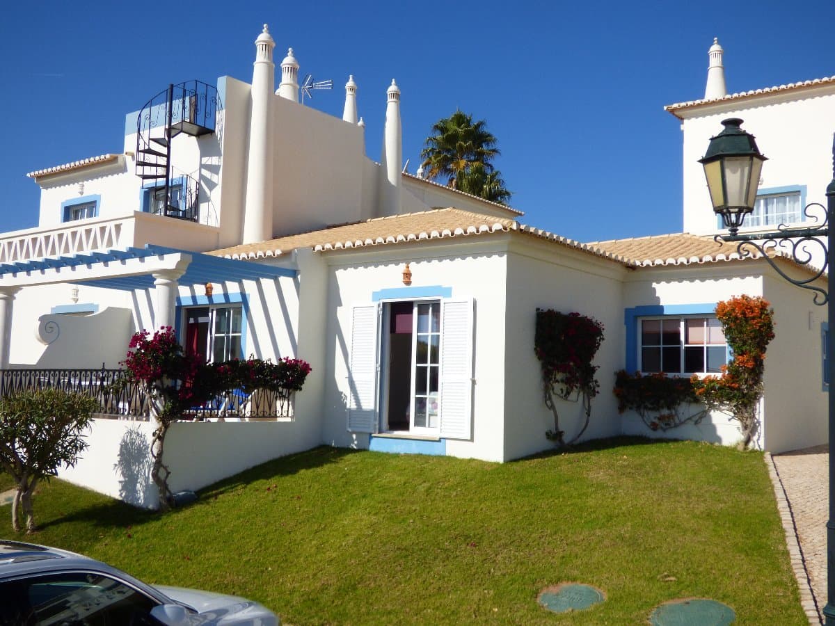 Cottage, in Golfresort met groot buitenzwembad